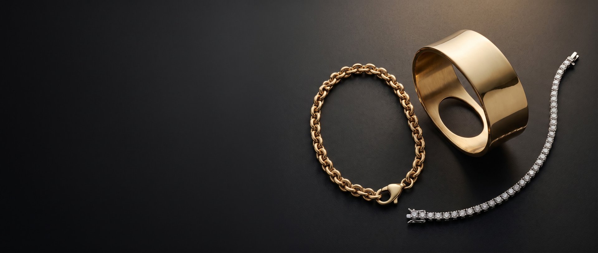 Armbänder & Armreifen