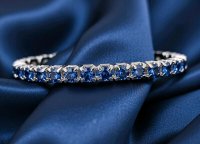 Armreif 750 Gold 18K mit 2,28 ct Saphir - Bild 4