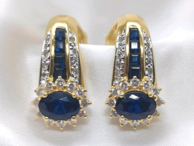 Steckerohrringe 750 Gold Saphir 2,4 ct Diamant