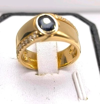 Ring 750 Gold Saphir 0,8 ct & Diamanten