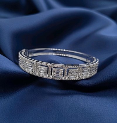Armreif 750 Gold 2,2 ct Diamanten