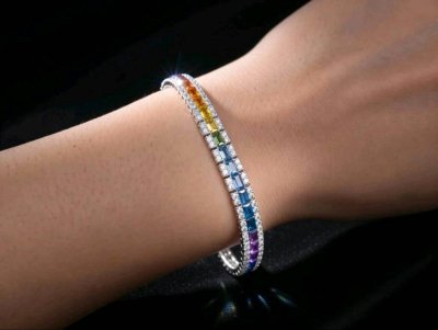 Armreif 750 Gold mit Diamant & Saphir